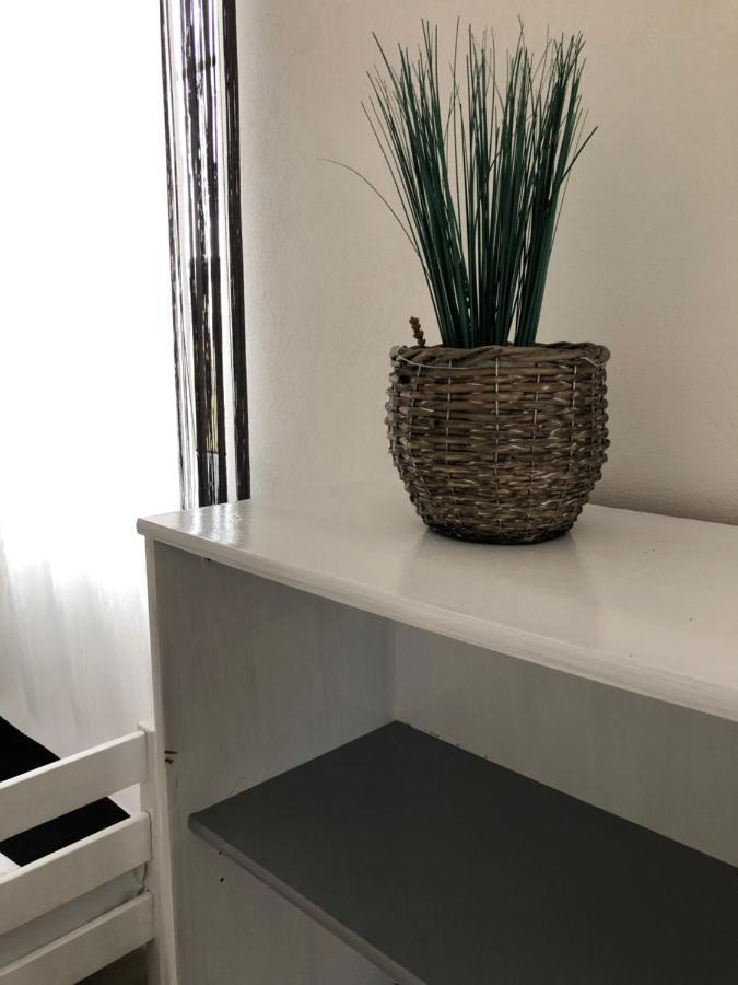 Mija Apartman S Vinnym Sklipkem, Zahradou A Grilem Kajov Екстер'єр фото