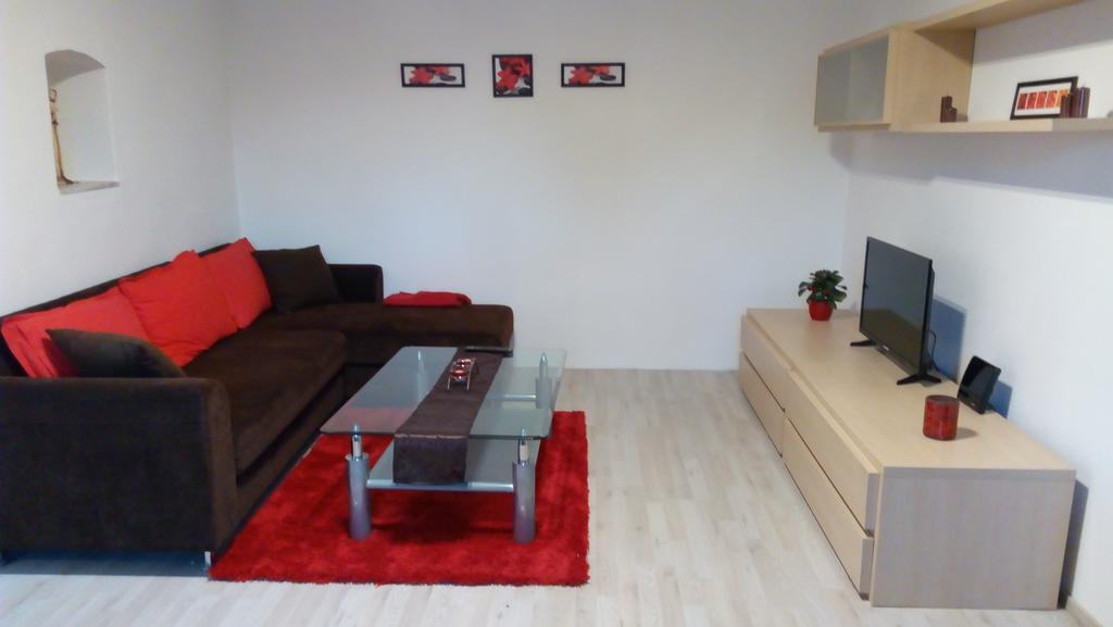 Mija Apartman S Vinnym Sklipkem, Zahradou A Grilem Kajov Екстер'єр фото