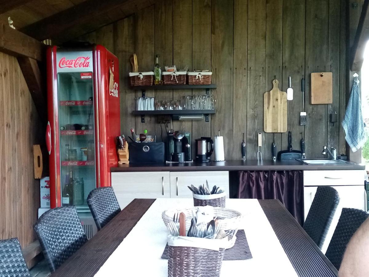 Mija Apartman S Vinnym Sklipkem, Zahradou A Grilem Kajov Екстер'єр фото